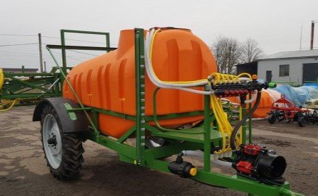 Прицепной опрыскиватель 2500л