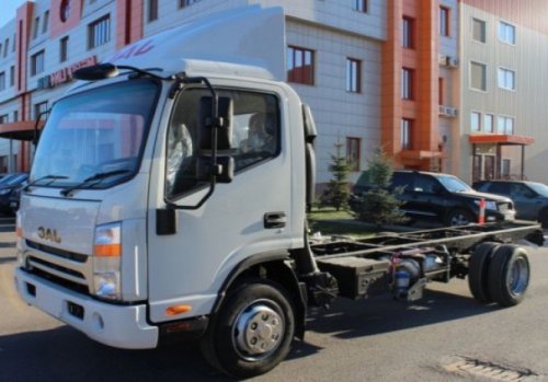 Вантажний автомобіль JAC N80