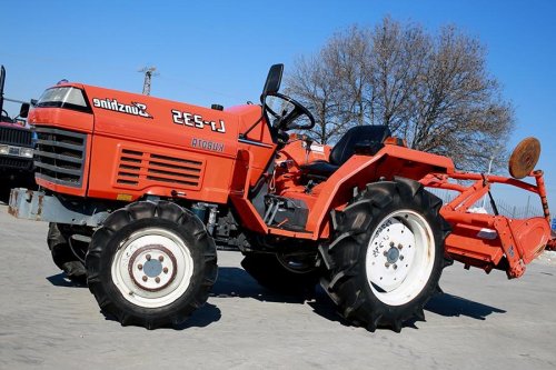 Мінітрактор KUBOTA L1-235