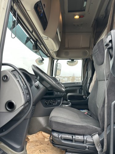 Тягач DAF XF 106 (2017)