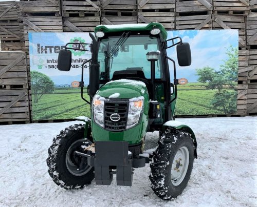 Мінітрактор KENTAVR 404 SC пластикове оздоблення кабіни