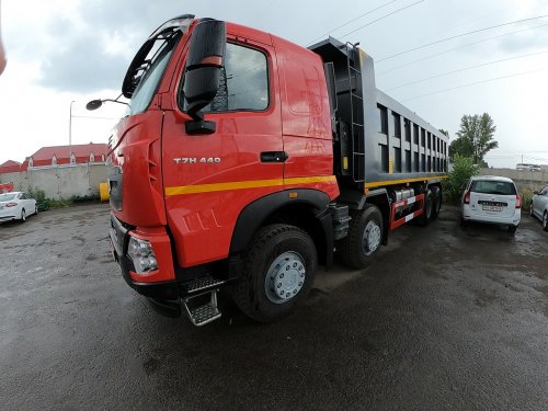 Самоскид Sitrak N7G 440