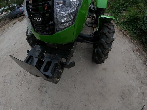 Мінітрактор DW 244 AHT