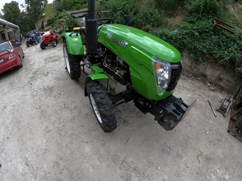 Мінітрактор DW 244 AHT